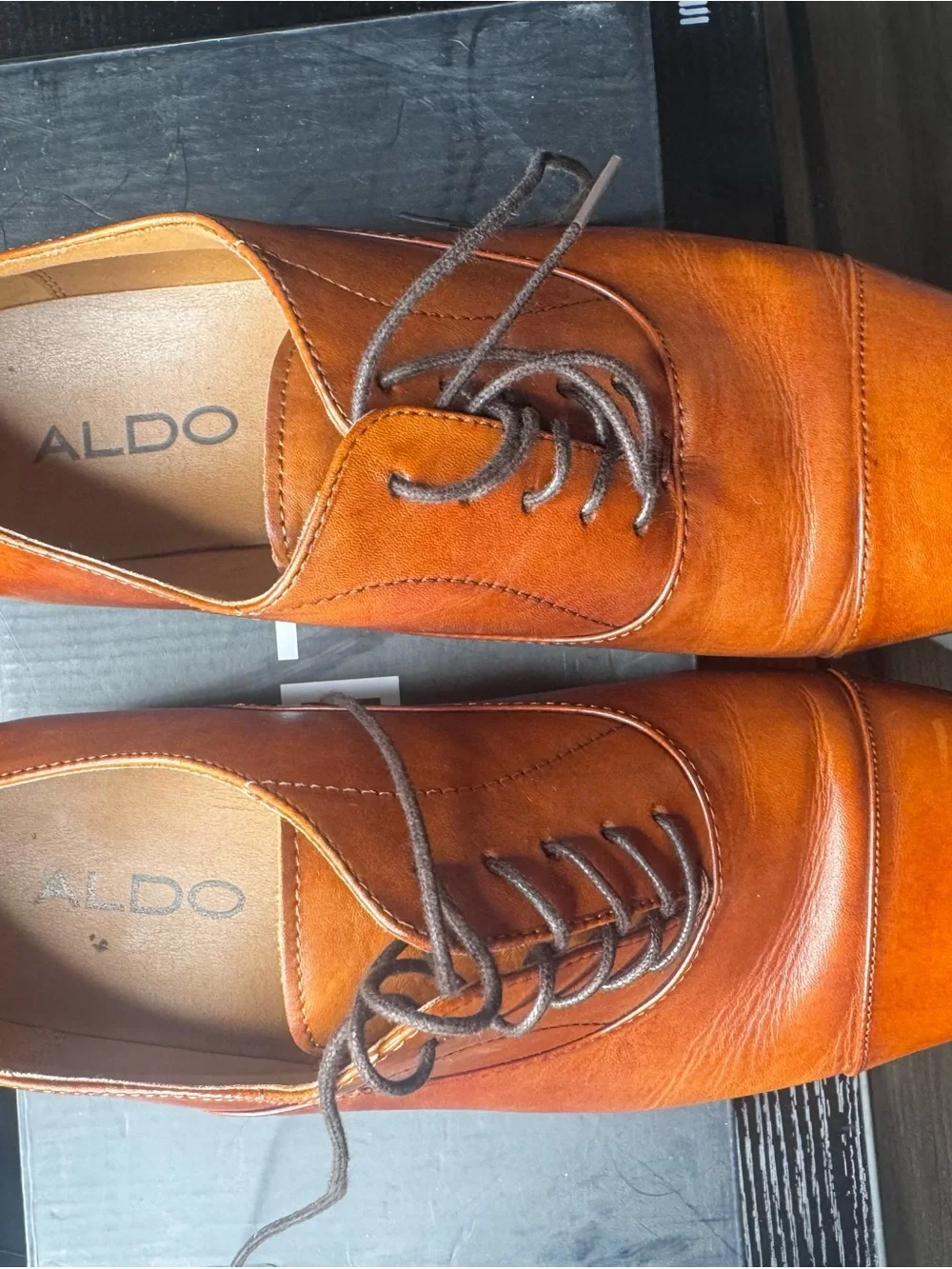 Aldo Men’s Tan Leather Cap-Toe Oxfords
